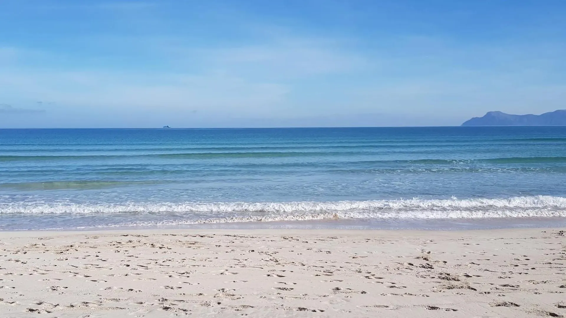 Ideal Property Mallorca - Villa Celia 阿尔库迪亚港 0*,  西班牙