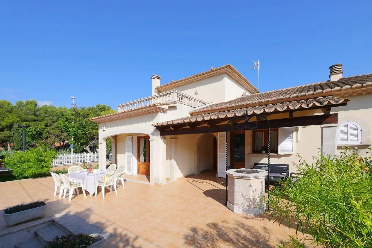 Ideal Property Mallorca - Villa Celia 阿尔库迪亚港