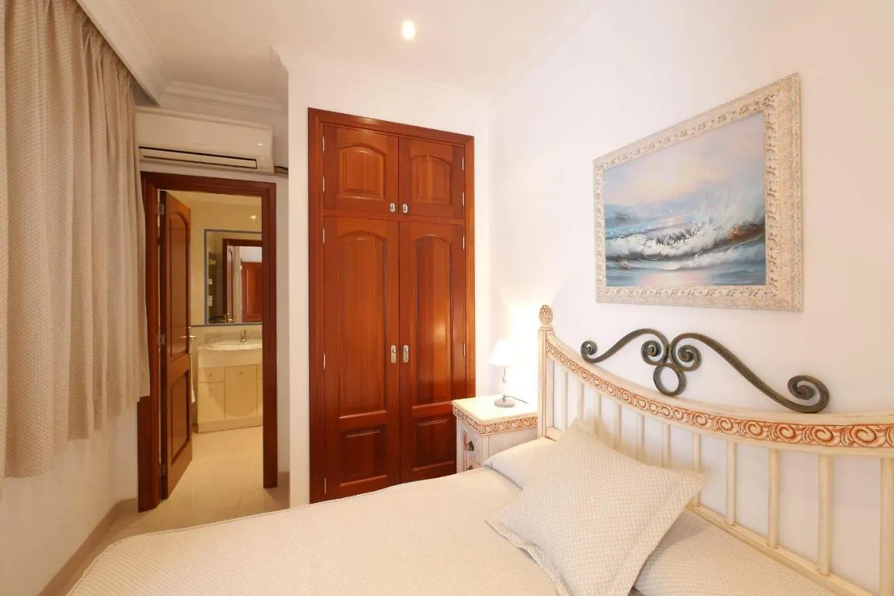 Ideal Property Mallorca - Villa Celia 阿尔库迪亚港 西班牙