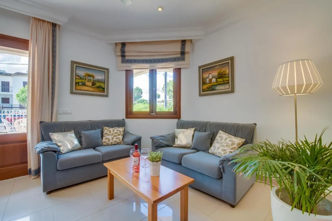 度假居 Ideal Property Mallorca - Villa Celia 阿尔库迪亚港